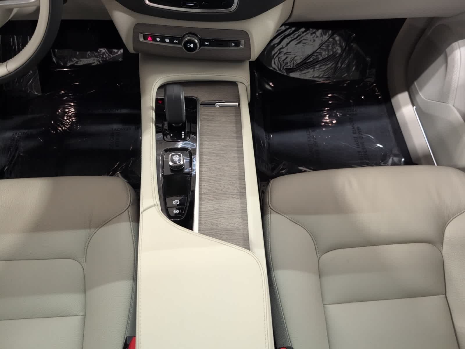 used 2023 Volvo XC90 car, priced at $34,998