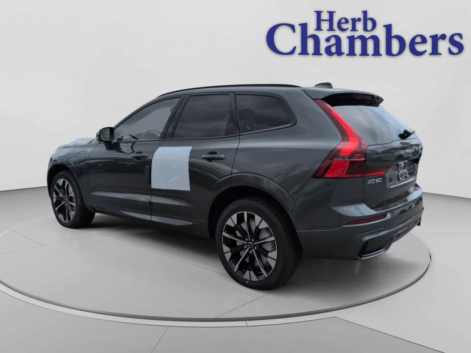 new 2026 Volvo XC60 plug-in hybrid car, priced at $70,620