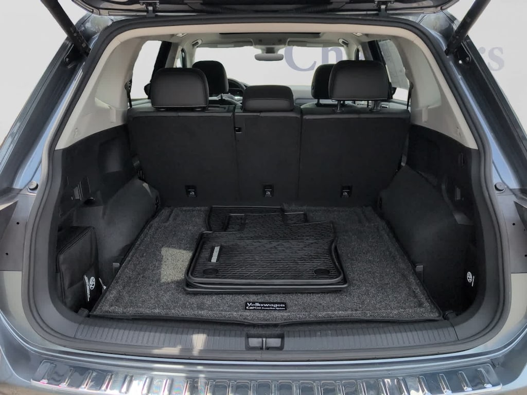 Used 2024 Volkswagen Tiguan 2.0T SE SUV