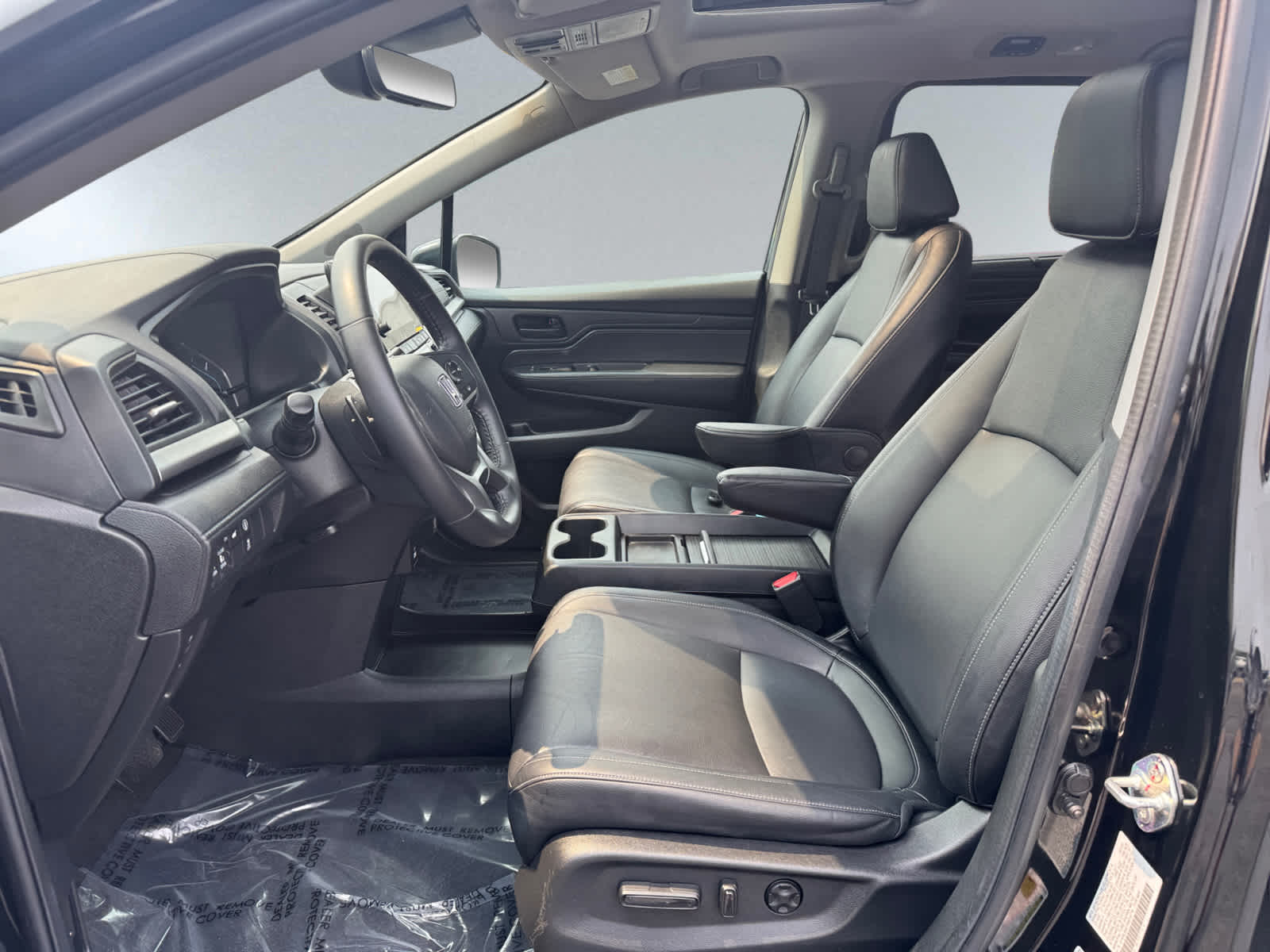 used 2024 Honda Odyssey car, priced at $32,998