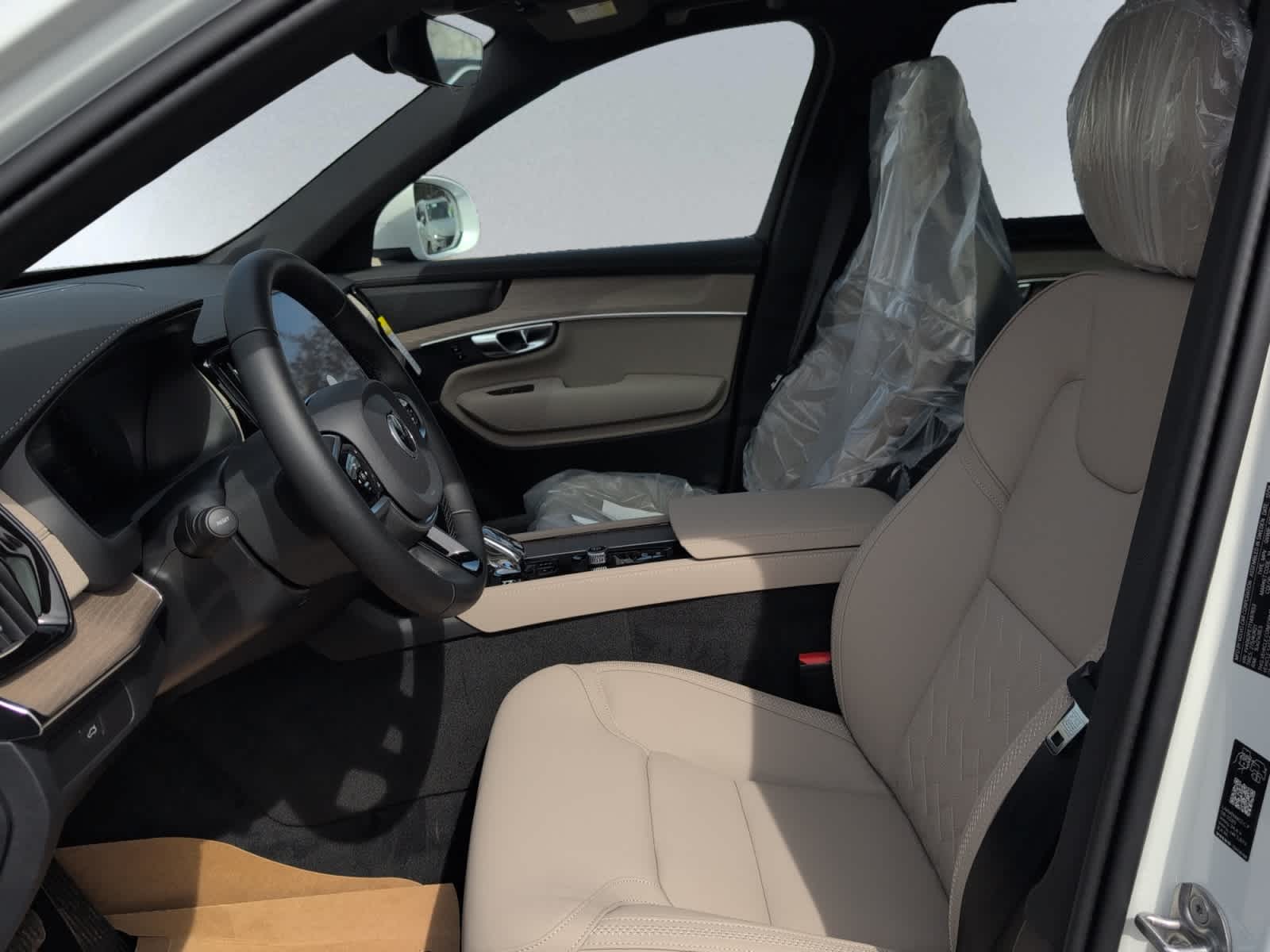 new 2026 Volvo XC90 car, priced at $71,945