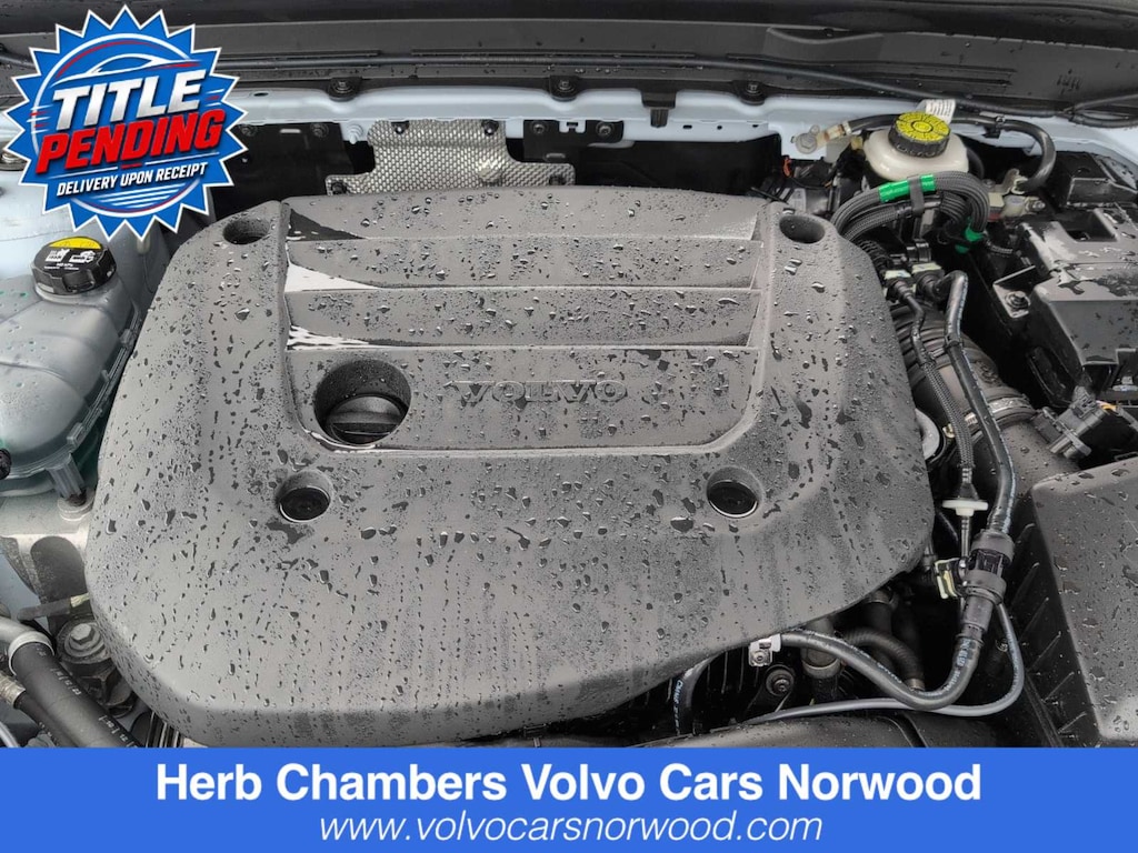 Used 2024 Volvo XC40 B5 Ultimate Dark SUV