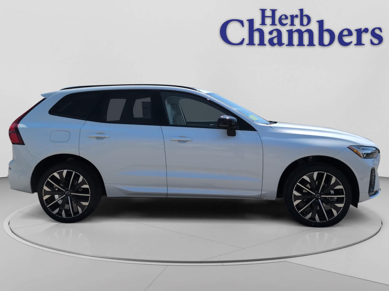 new 2026 Volvo XC60 car, priced at $64,085
