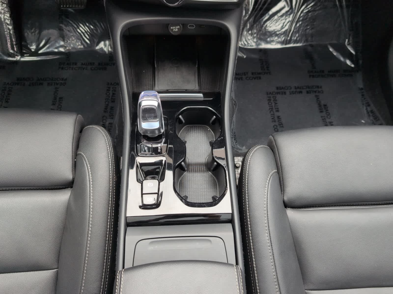 used 2024 Volvo XC40 car, priced at $33,998