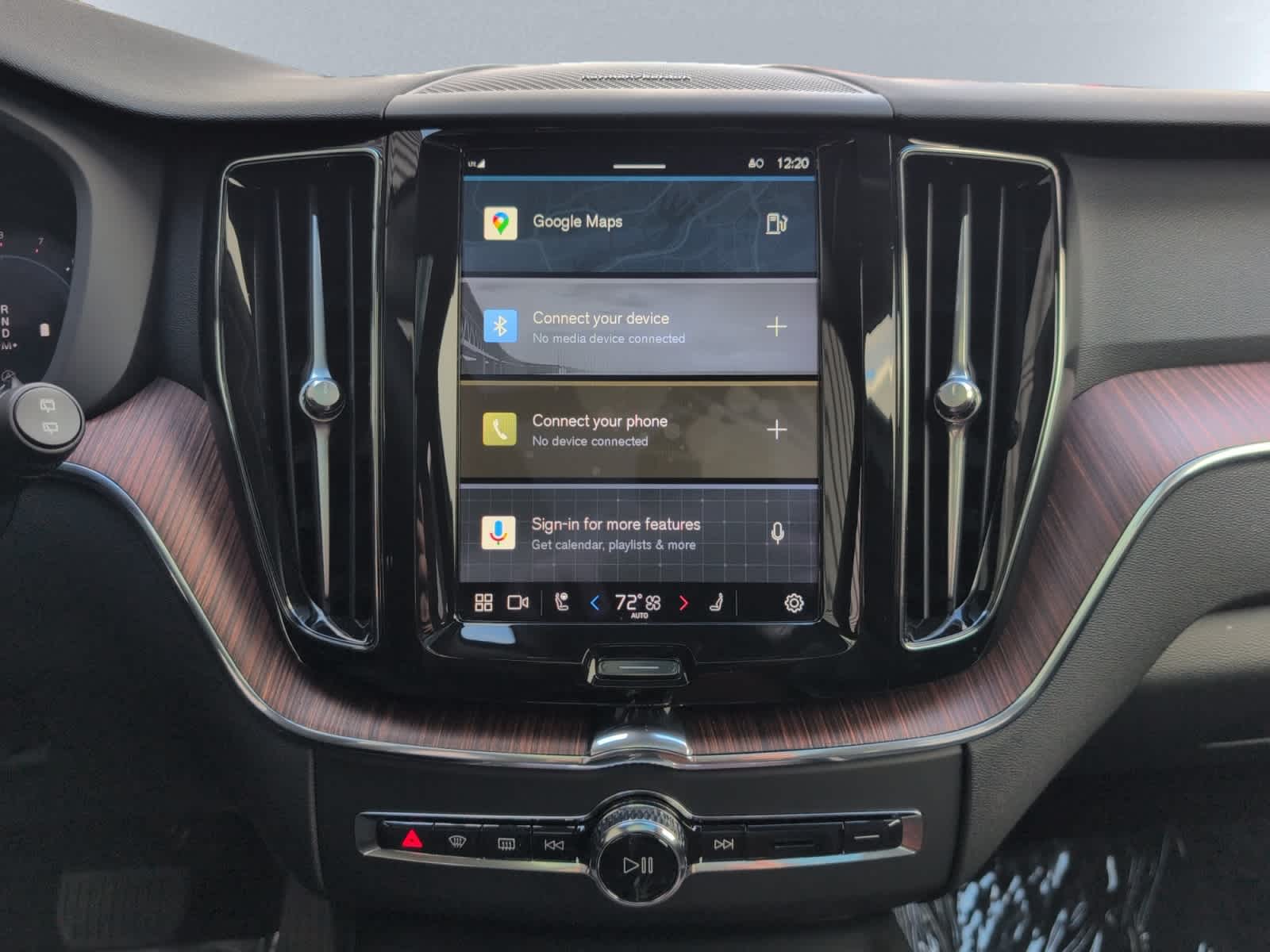 used 2023 Volvo XC60 car, priced at $34,998