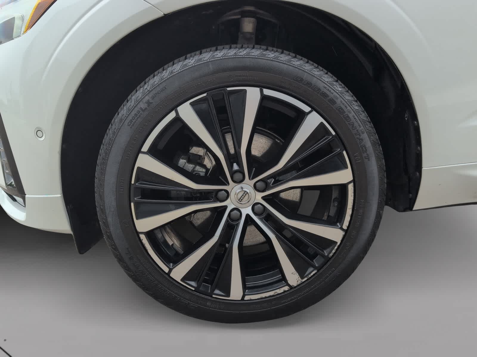 used 2024 Volvo XC60 car, priced at $36,998