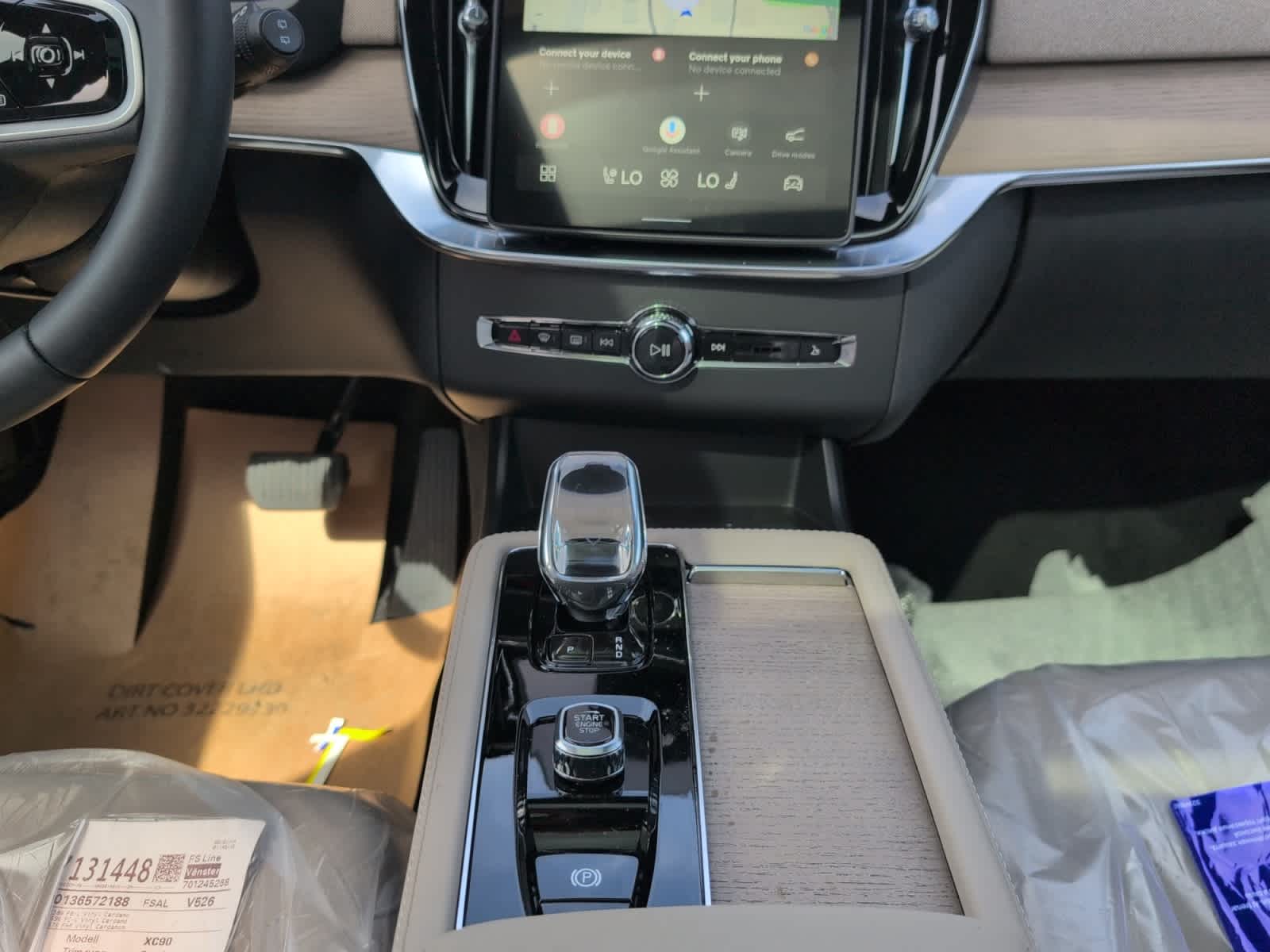 new 2026 Volvo XC90 plug-in hybrid car, priced at $81,570