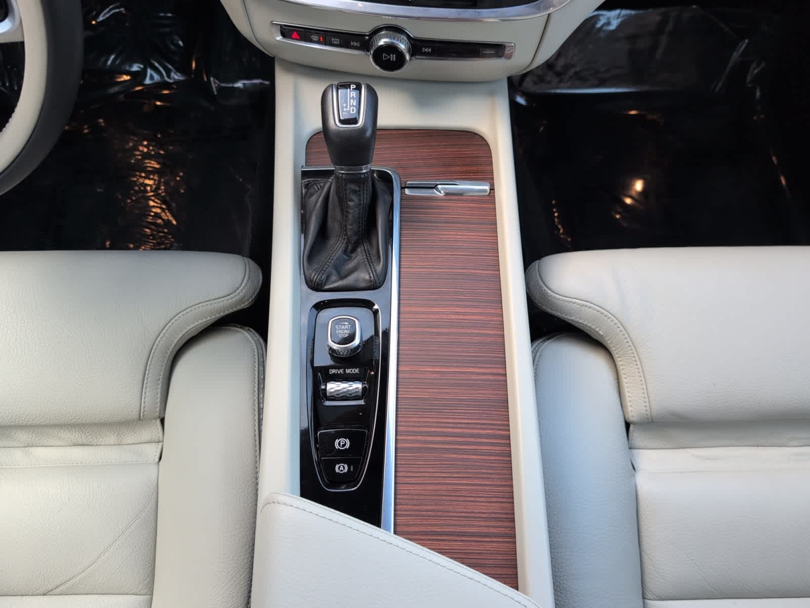 used 2020 Volvo V60 Cross Country car, priced at $24,998