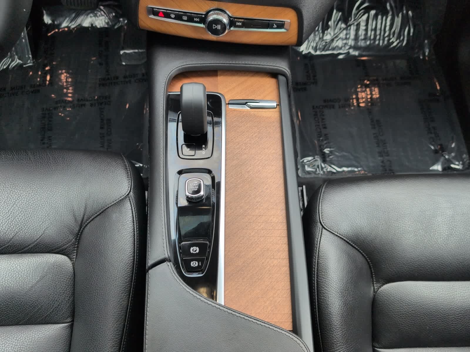 used 2023 Volvo XC90 car, priced at $40,998