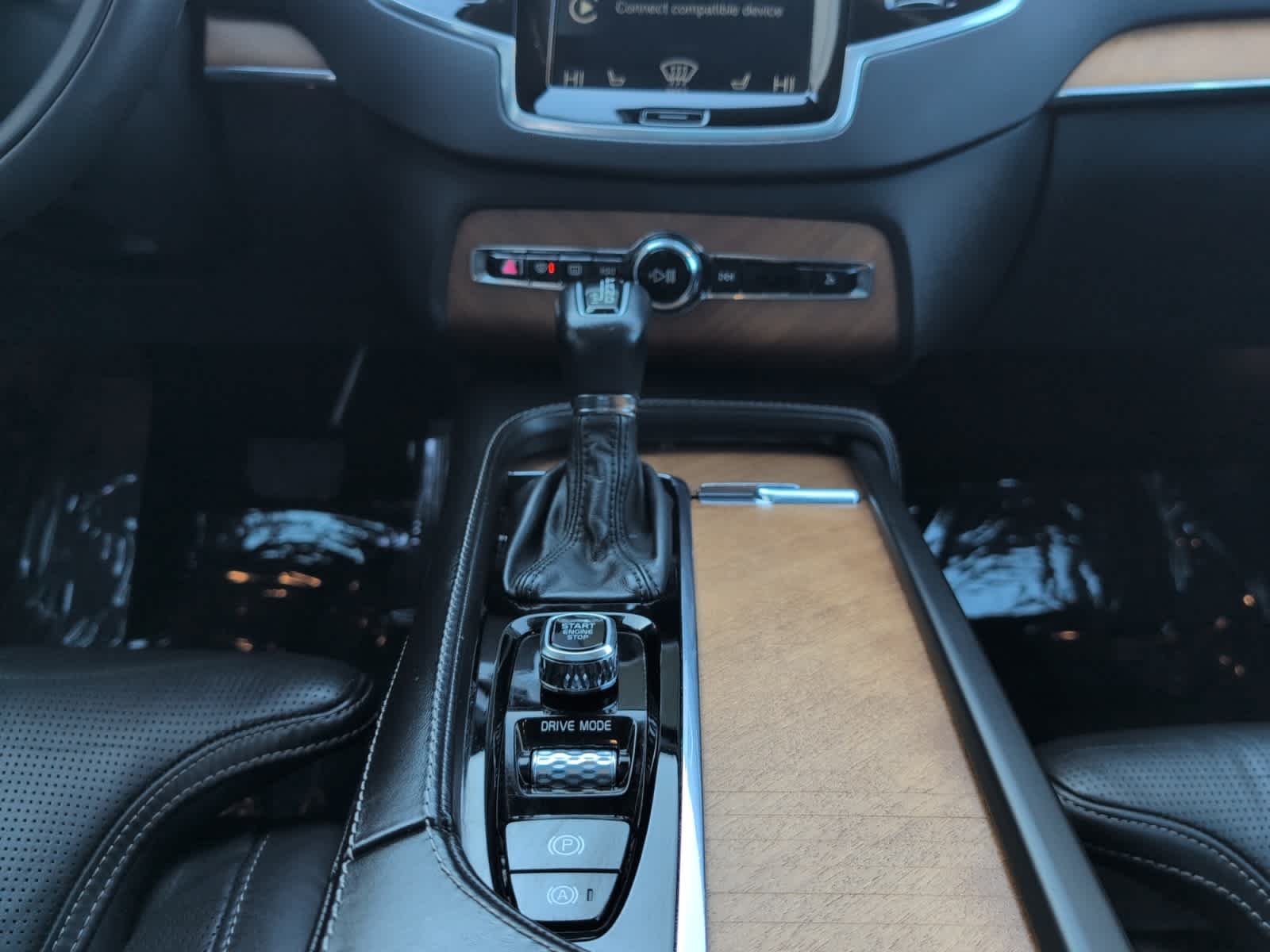 used 2020 Volvo XC90 car, priced at $33,998