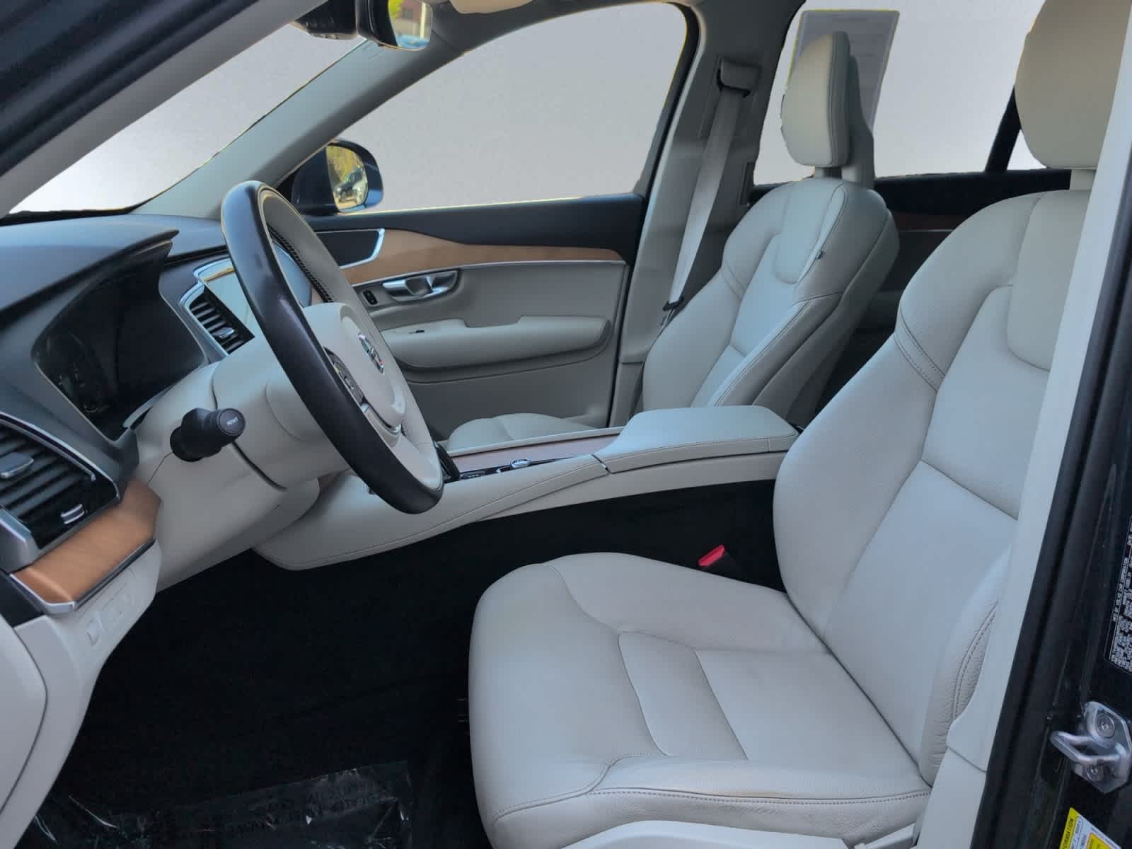 used 2021 Volvo XC90 Recharge Plug-In Hybrid car, priced at $27,998