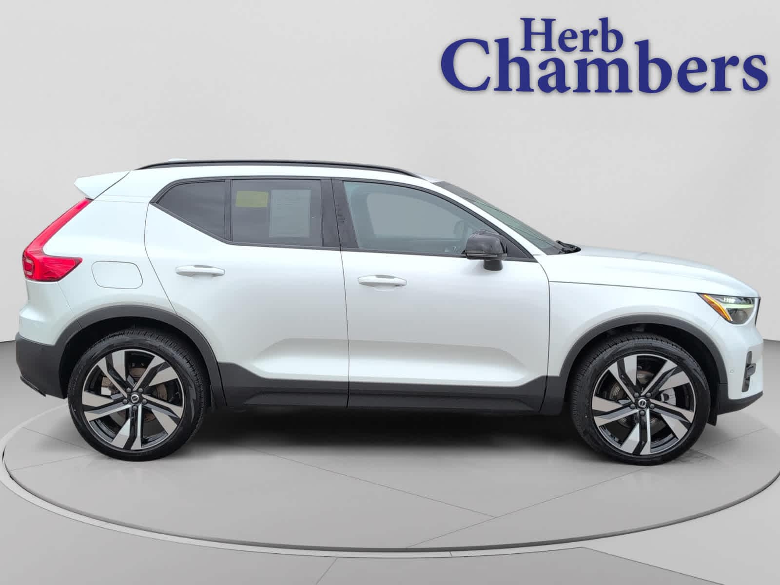 used 2024 Volvo XC40 car, priced at $33,998