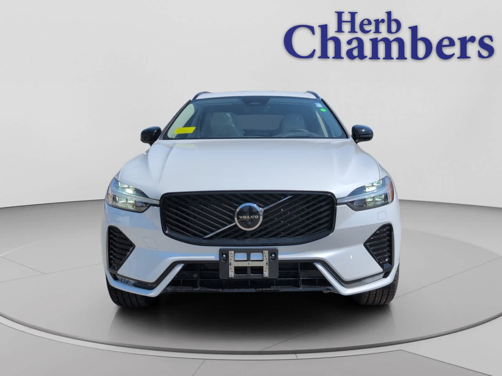 new 2026 Volvo XC60 car, priced at $64,085