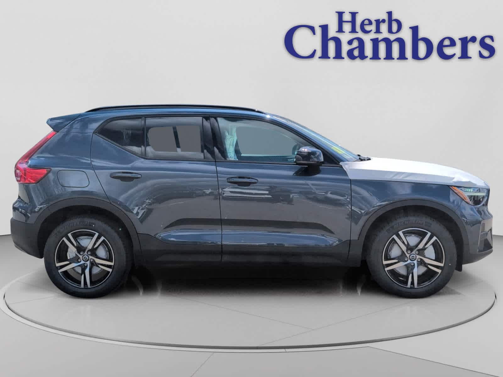 new 2026 Volvo XC40 car, priced at $47,085