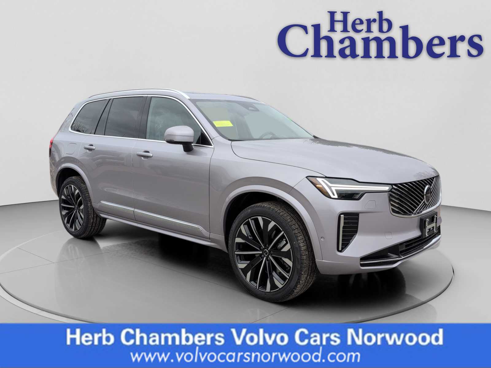 2026 Volvo XC90 Plus's photo