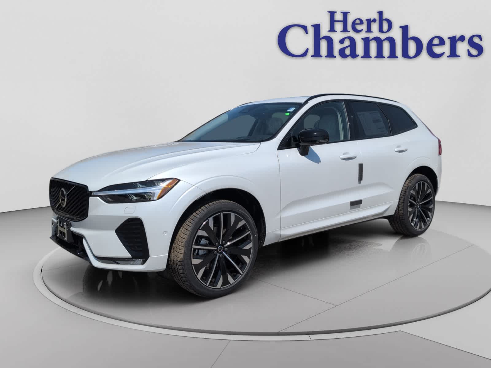 new 2026 Volvo XC60 car, priced at $64,085