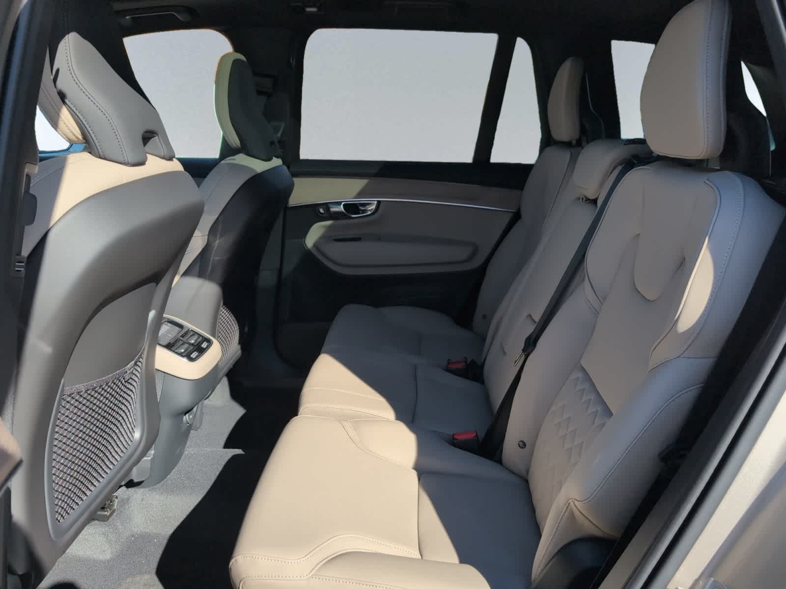 new 2026 Volvo XC90 car, priced at $73,995