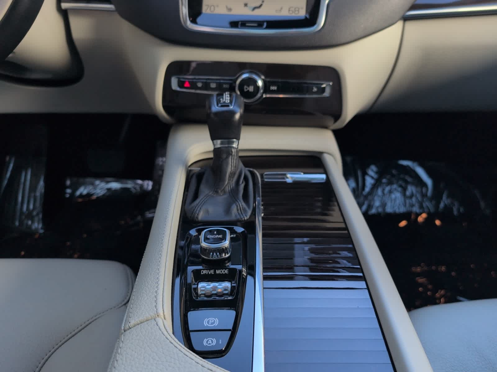 used 2017 Volvo XC90 car, priced at $16,498