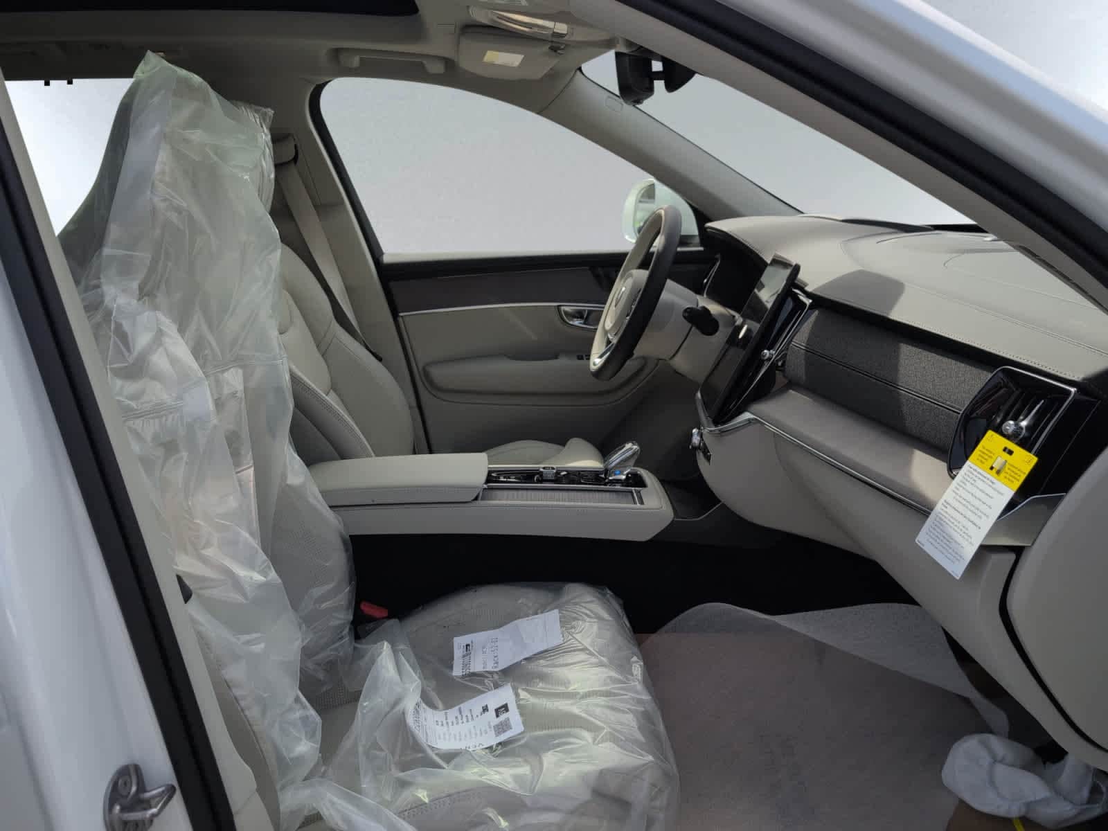 new 2026 Volvo XC90 plug-in hybrid car, priced at $85,320