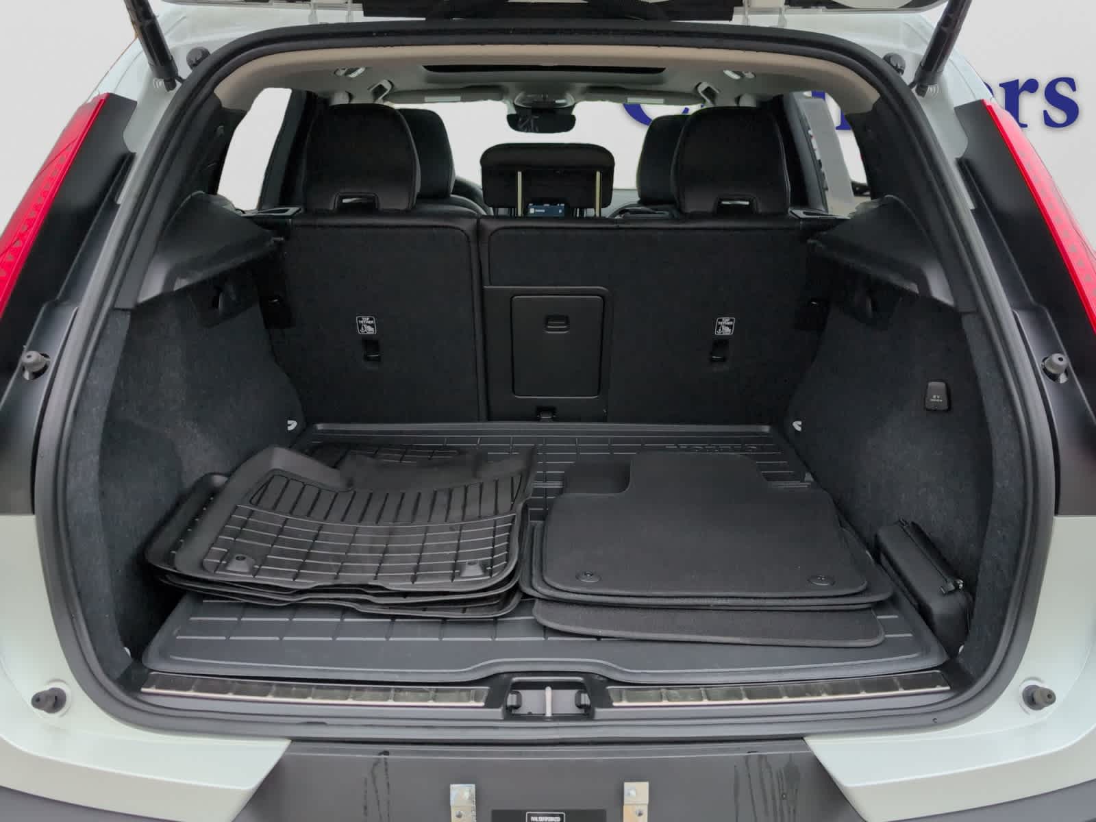 used 2023 Volvo XC40 car, priced at $32,498
