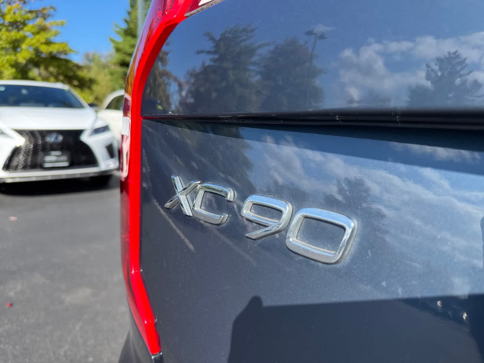 used 2022 Volvo XC90 car, priced at $31,998