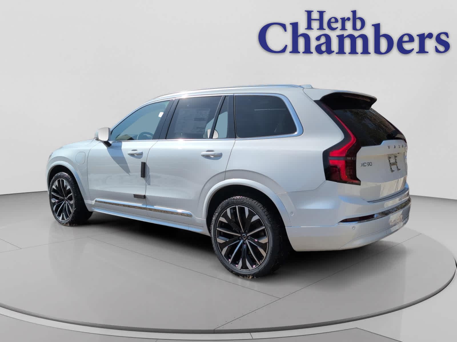 new 2026 Volvo XC90 plug-in hybrid car, priced at $86,630