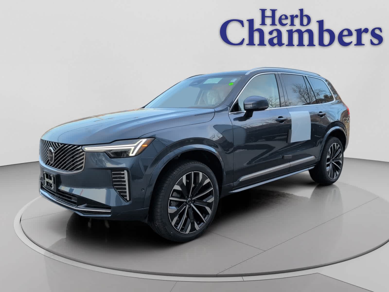 new 2026 Volvo XC90 car, priced at $75,270