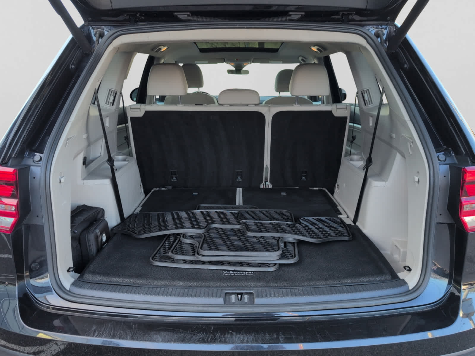 used 2020 Volkswagen Atlas car, priced at $20,998