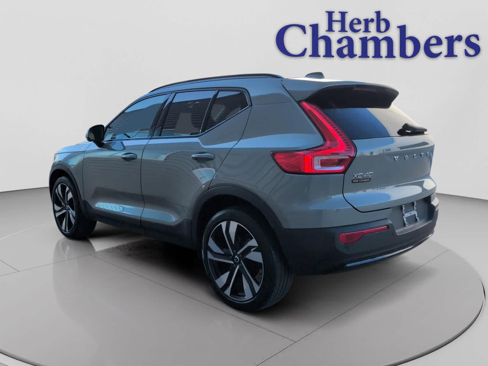 used 2023 Volvo XC40 car, priced at $31,998