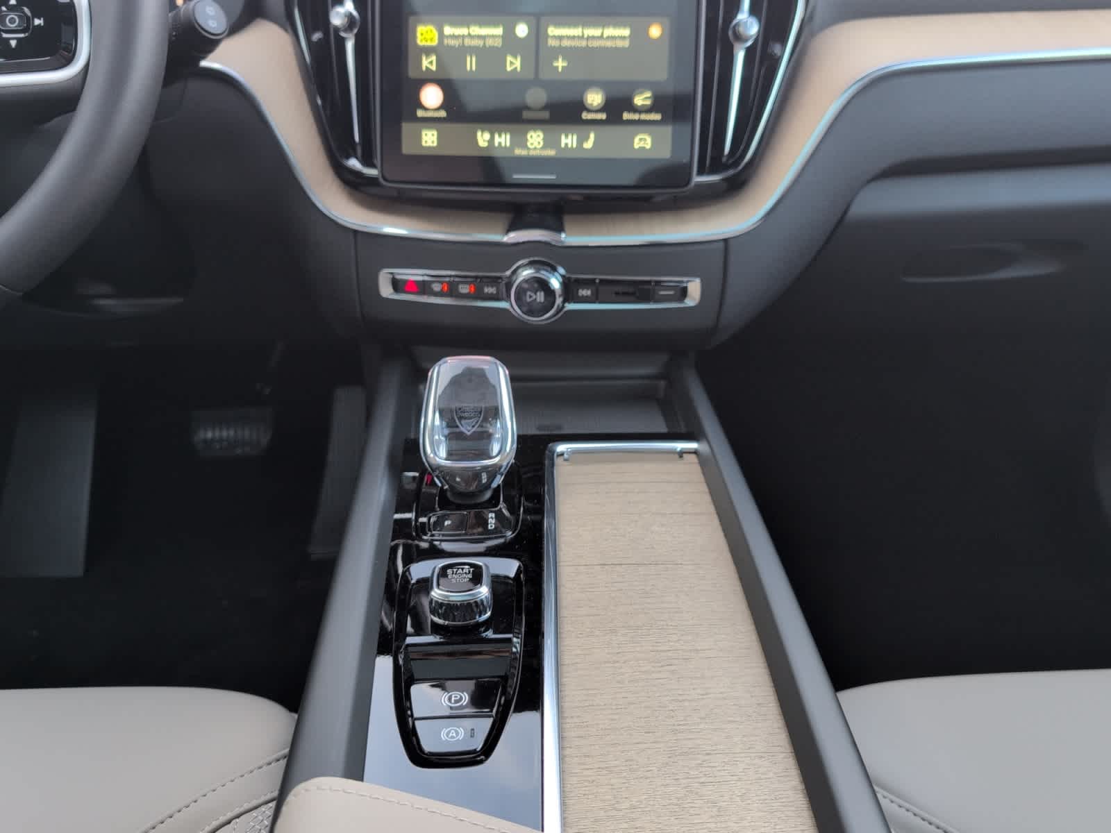 new 2026 Volvo XC60 car, priced at $52,285