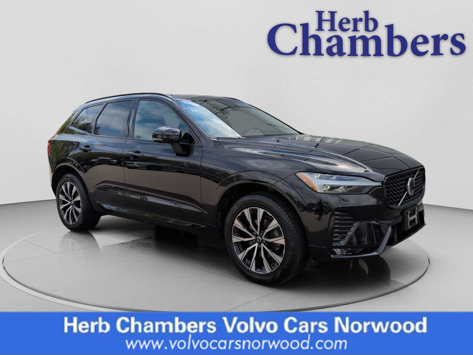 2024 Volvo XC60 B5 Core Dark Theme AWD's photo