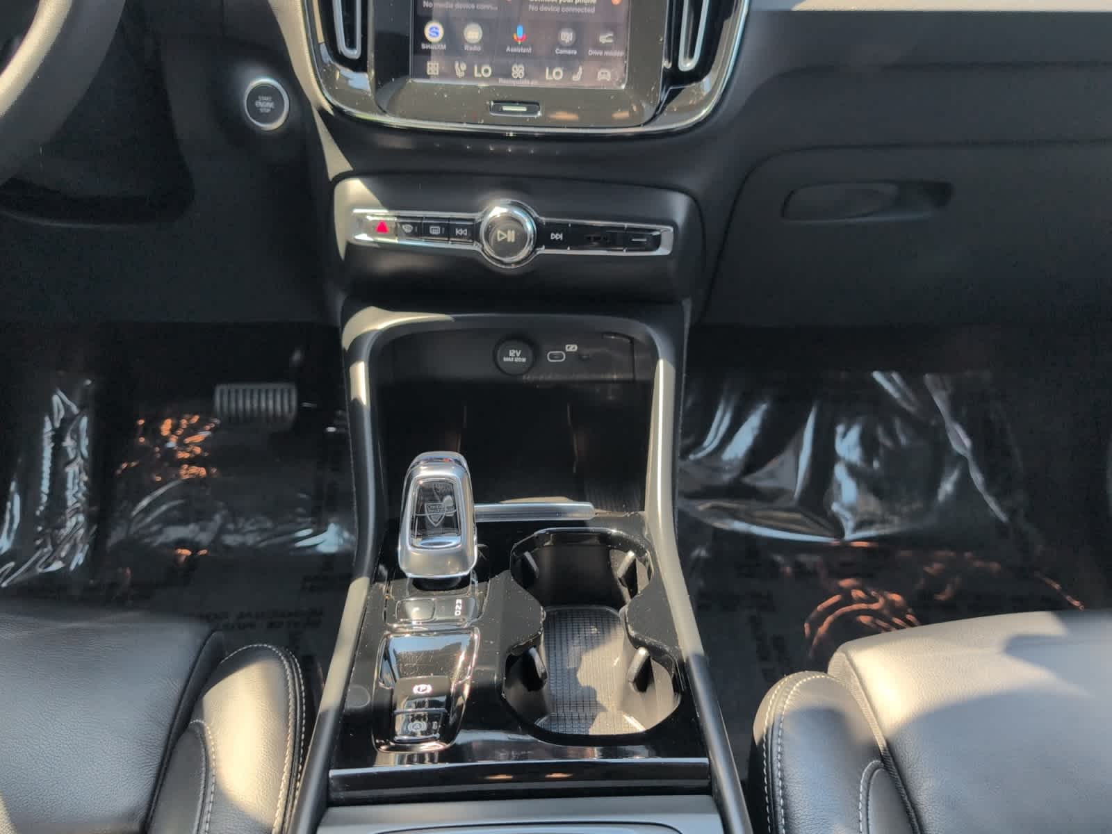 used 2023 Volvo XC40 car, priced at $30,998