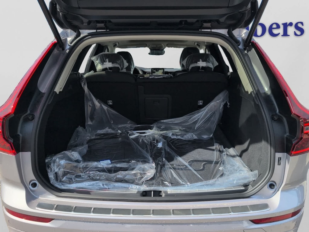 New 2026 Volvo XC60 B5 Plus SUV