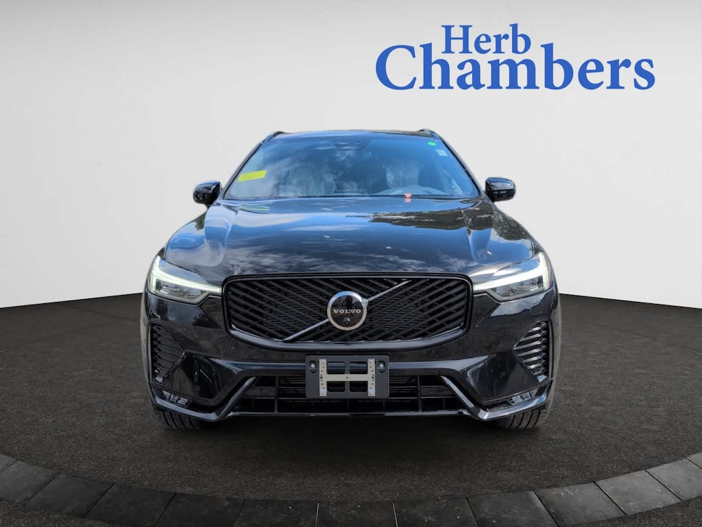 New 2026 Volvo XC60 B5 Plus SUV