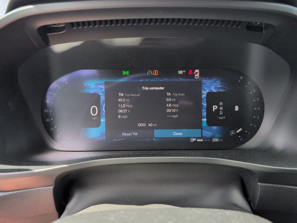 New 2026 Volvo XC40 B5 Plus SUV