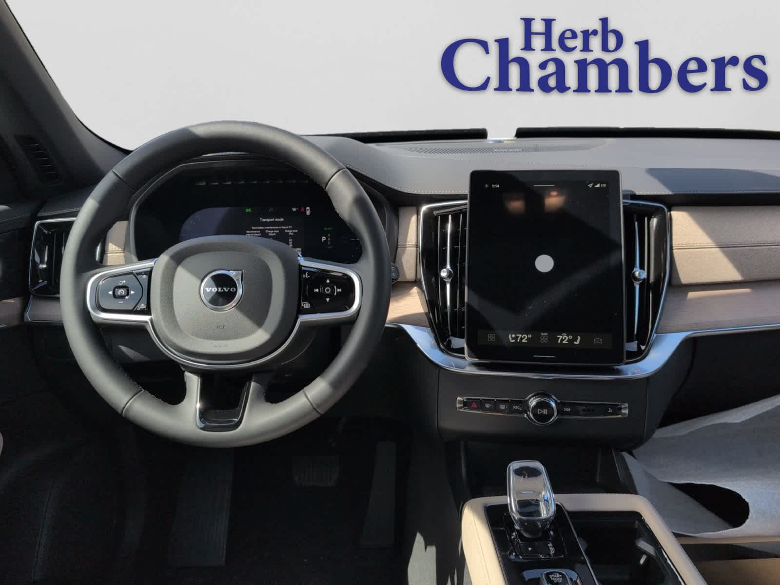 new 2026 Volvo XC90 plug-in hybrid car, priced at $82,380
