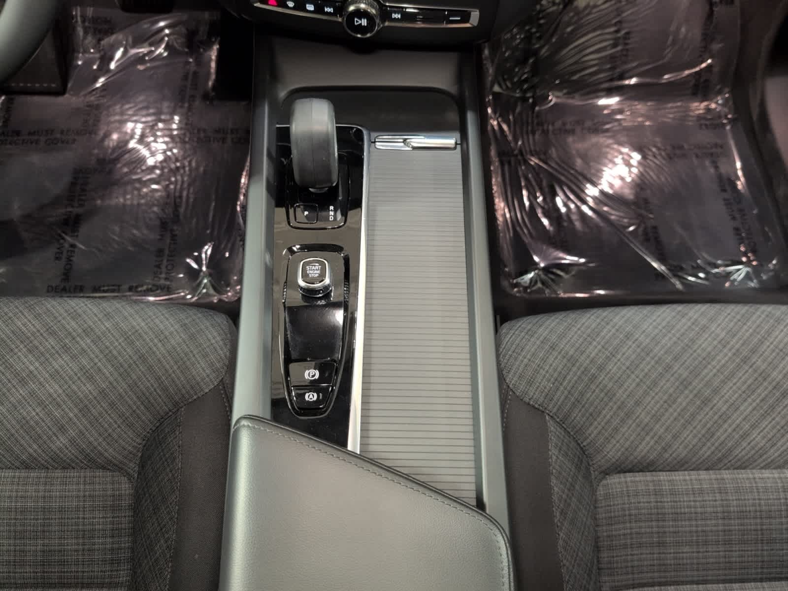 used 2023 Volvo XC60 car, priced at $27,998