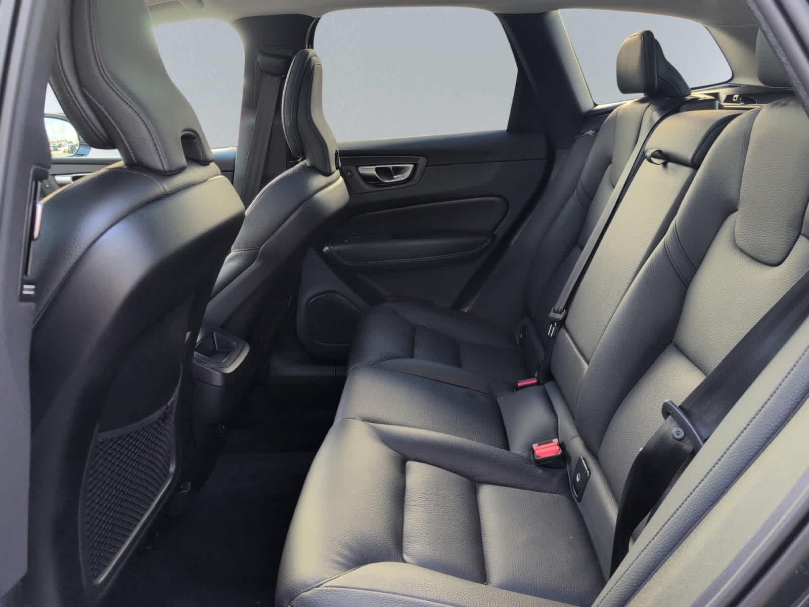 used 2023 Volvo XC60 car, priced at $31,998