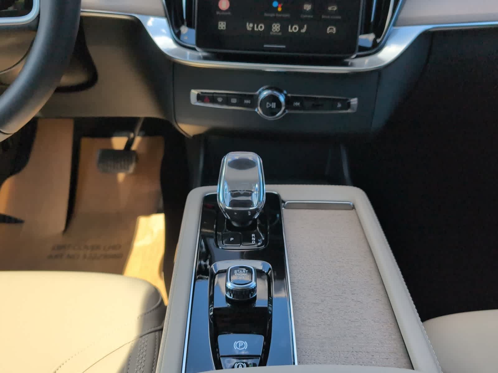 new 2026 Volvo XC90 plug-in hybrid car, priced at $81,875