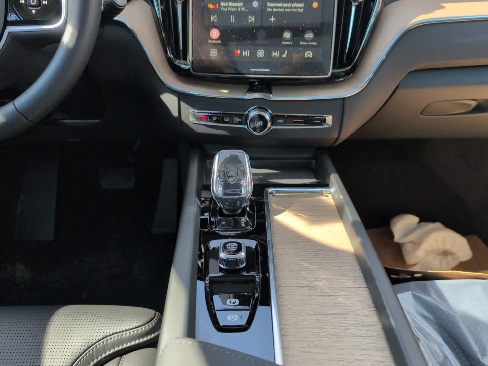 new 2026 Volvo XC60 car, priced at $63,935