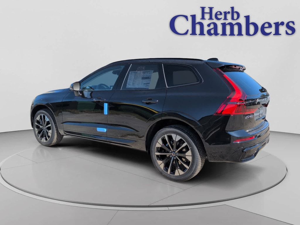 New 2026 Volvo XC60 B5 Plus SUV