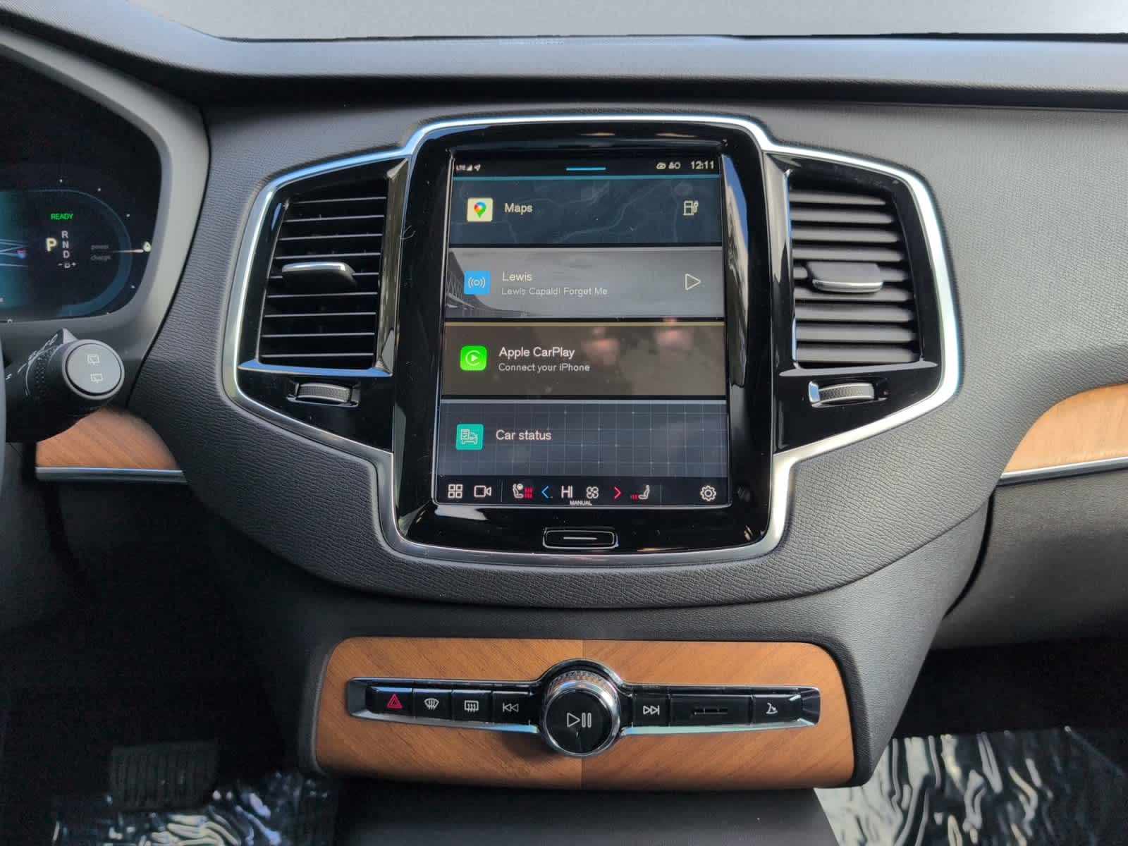 used 2025 Volvo XC90 plug-in hybrid car, priced at $78,455