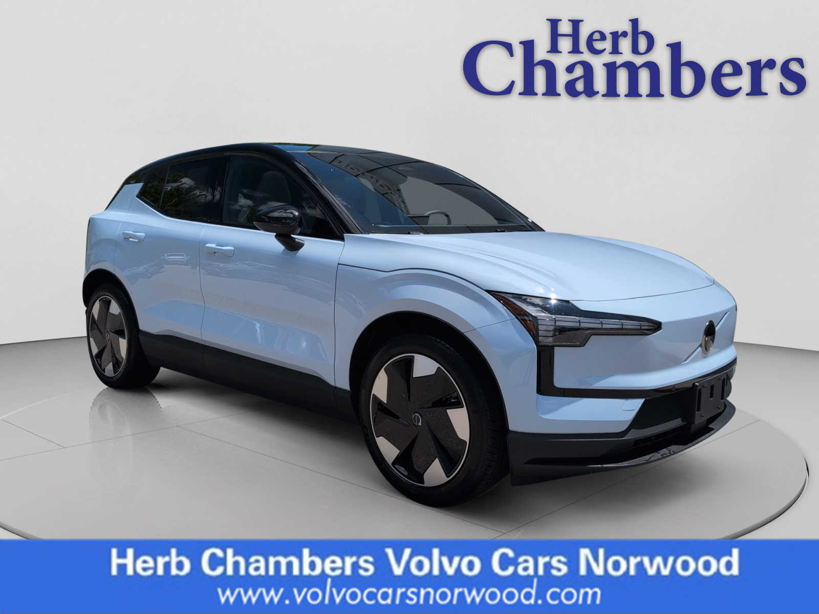 2025 Volvo EX30 Twin Motor Performance Plus's photo