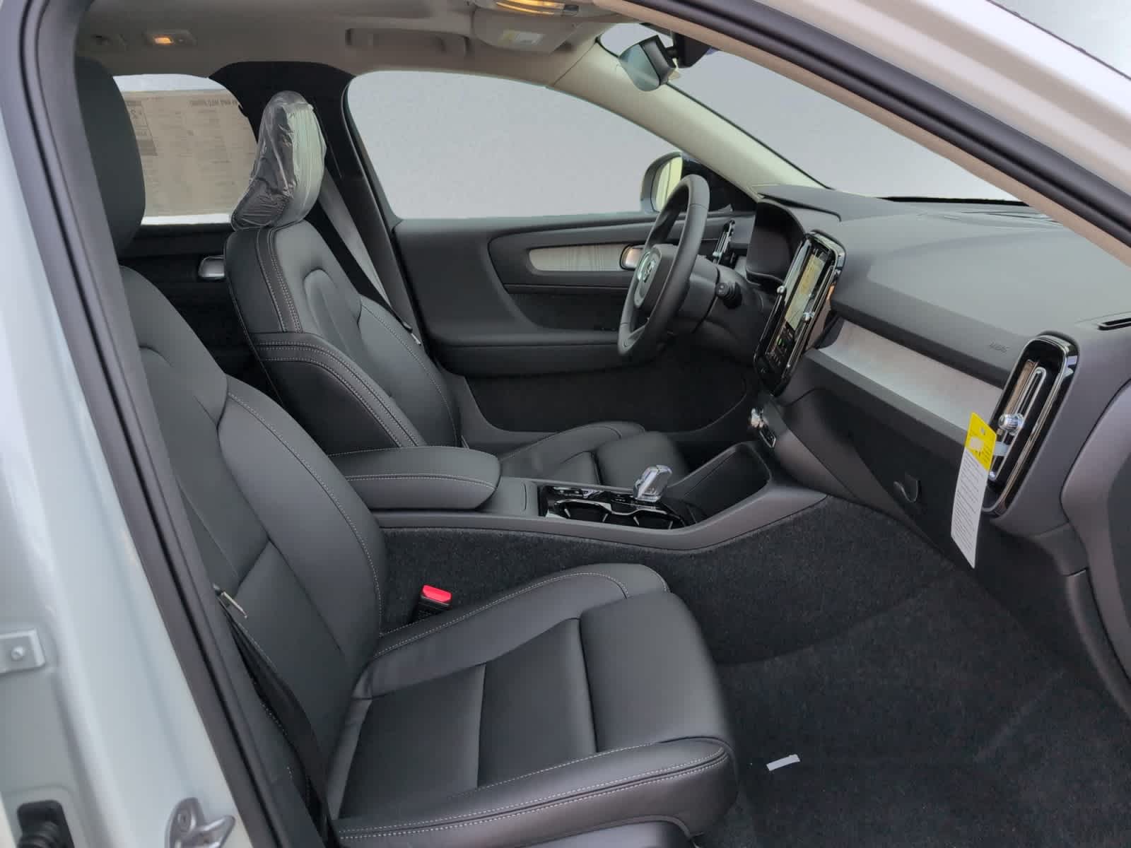 new 2026 Volvo XC40 car, priced at $51,960