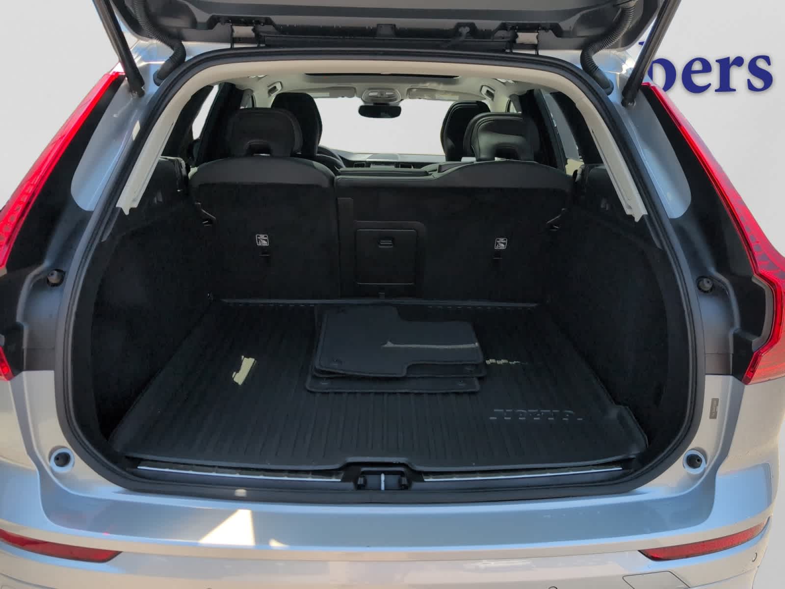 used 2023 Volvo XC60 car, priced at $35,998