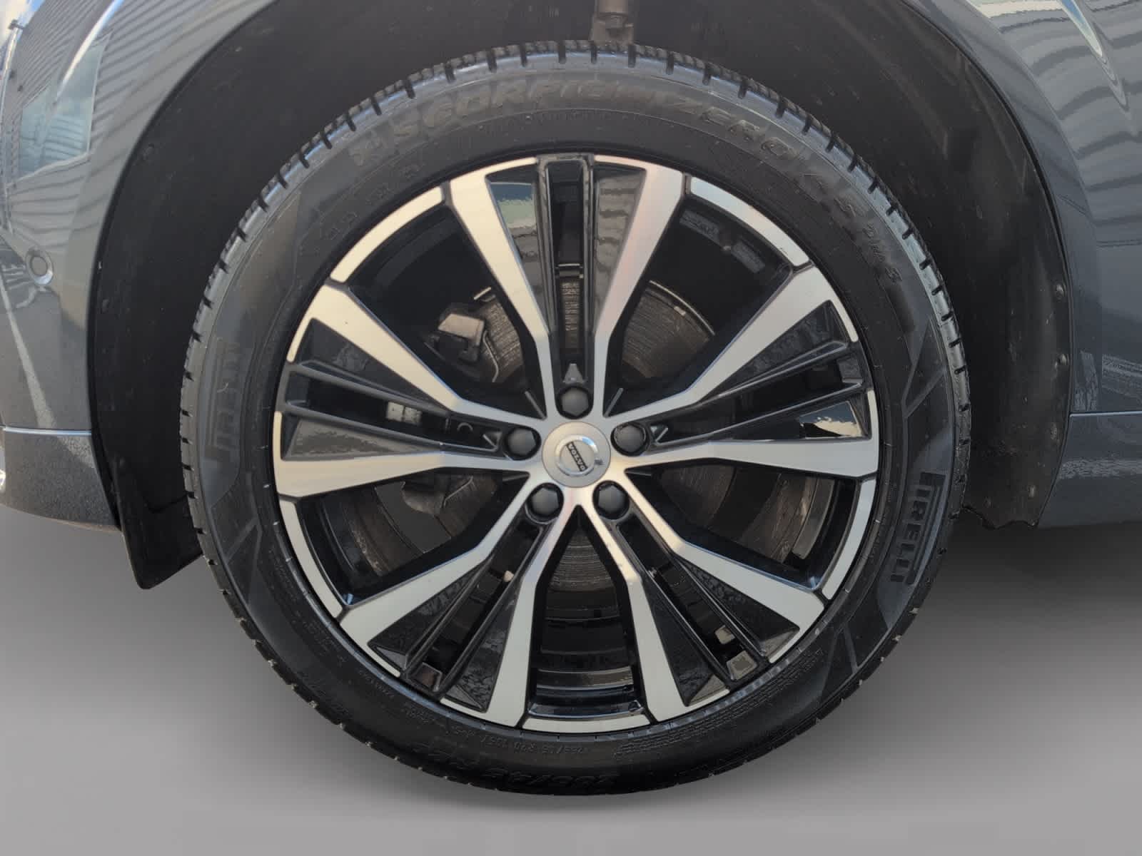 used 2023 Volvo XC60 car, priced at $31,998