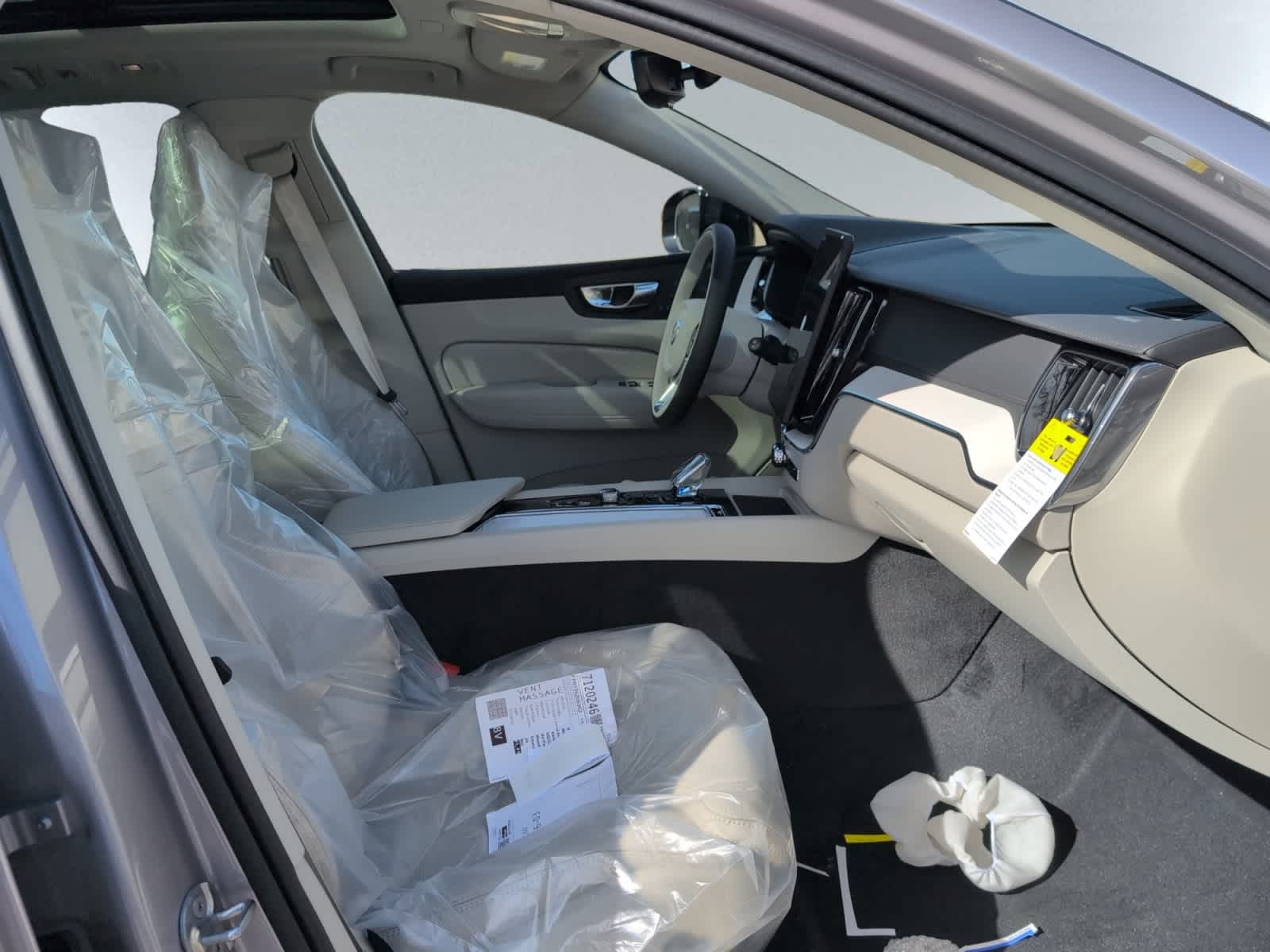 new 2026 Volvo XC60 car, priced at $64,020