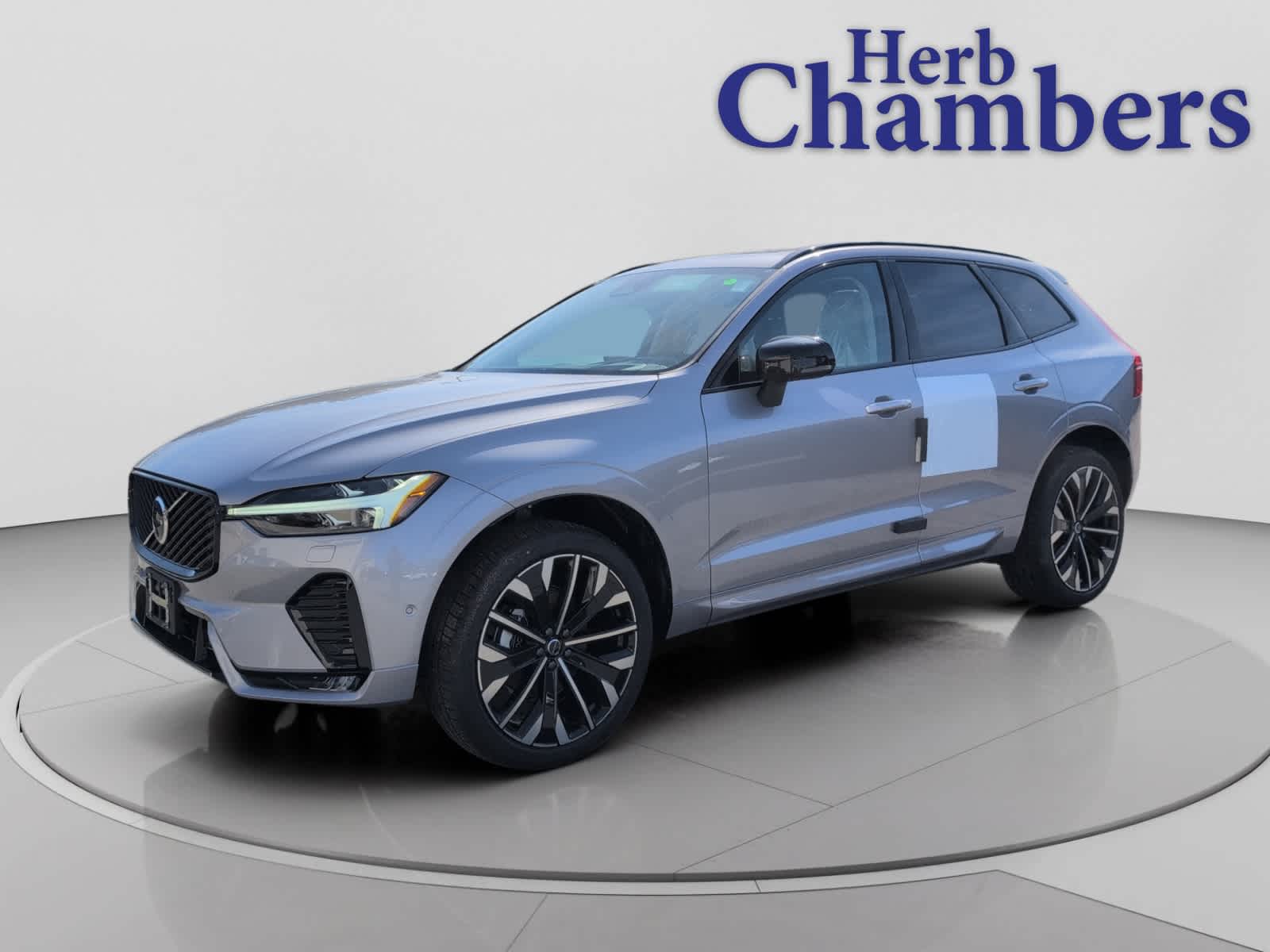 new 2026 Volvo XC60 car, priced at $64,020