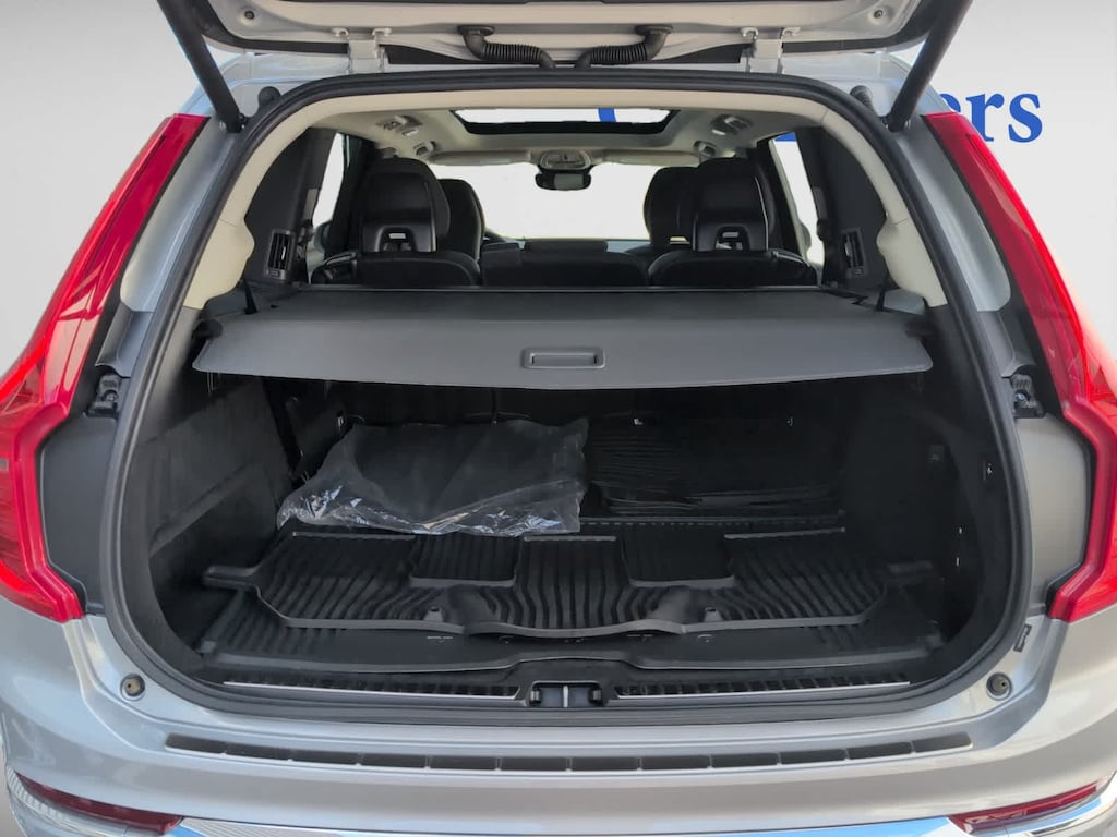 Used 2023 Volvo XC90 Recharge Plug-In Hybrid Plus Bright 7-Seater SUV