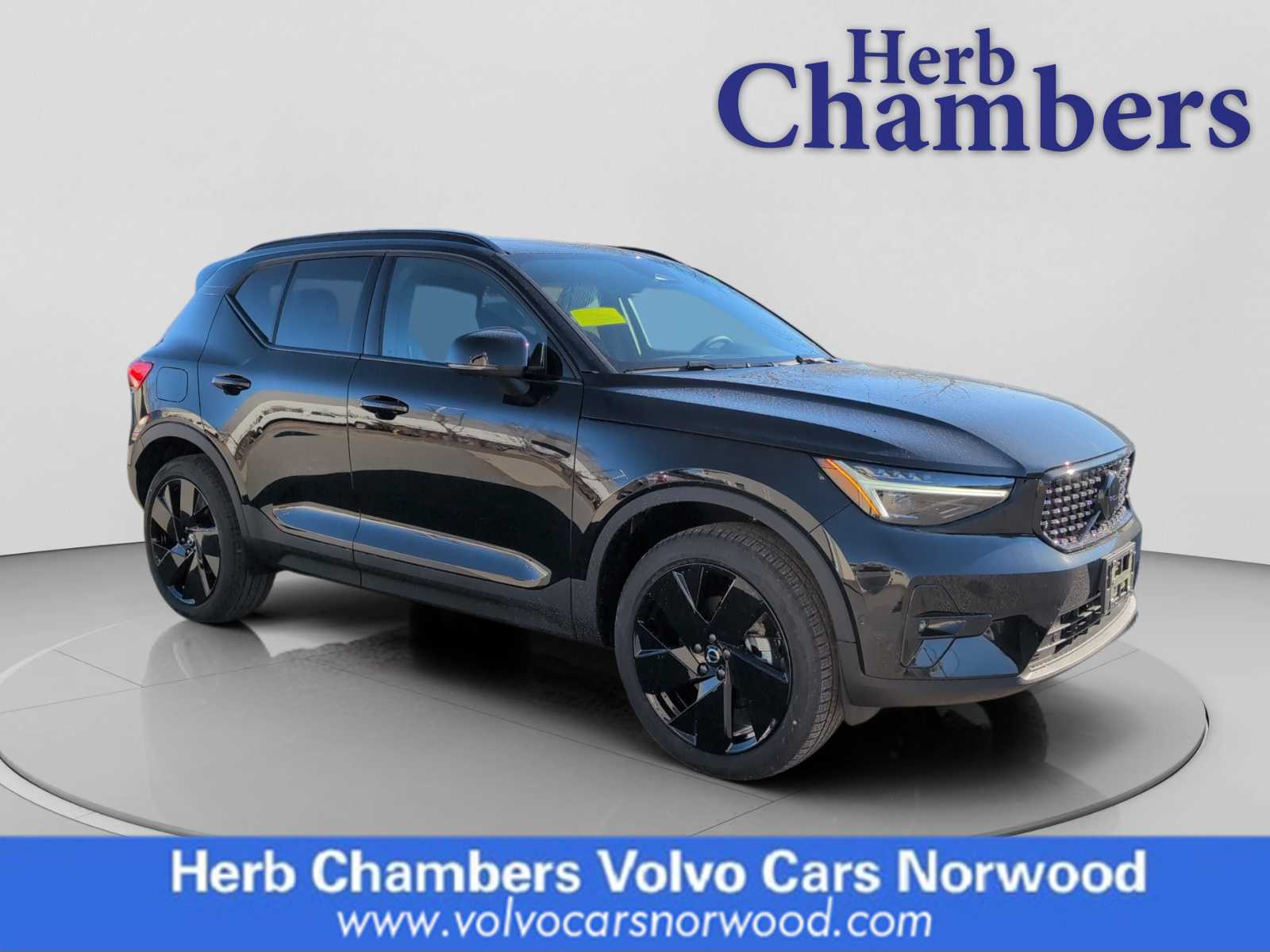 2026 Volvo XC40 Ultra Black Edition's photo